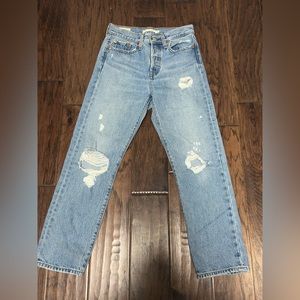 Levis wedgie straight